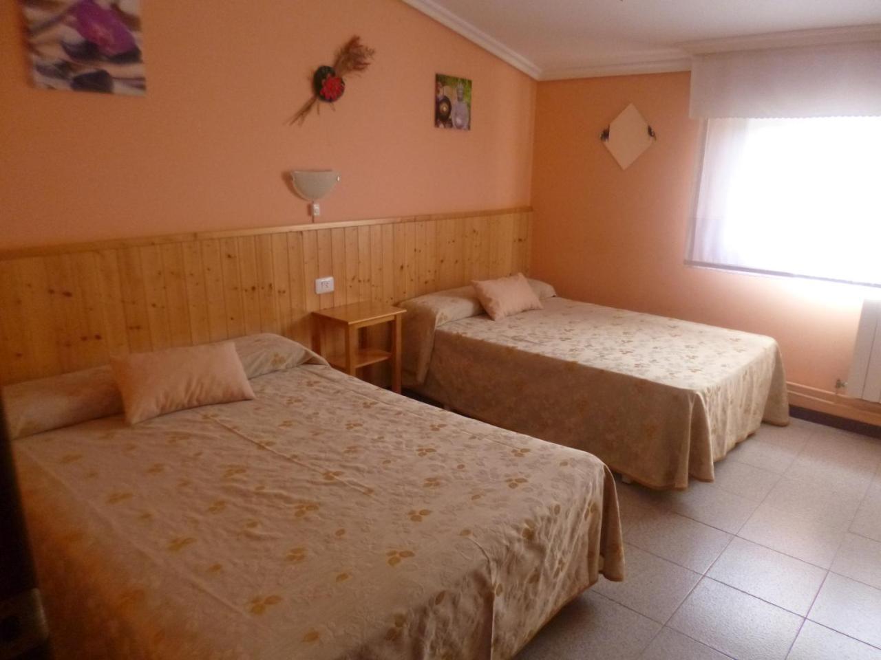 Hostal Alce Nigran Exterior photo